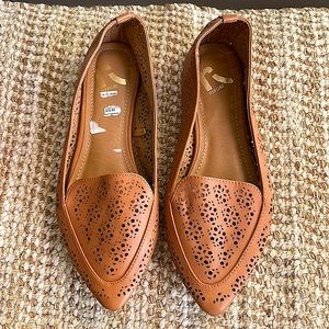 NEW!!! Women Sandals - 5.5